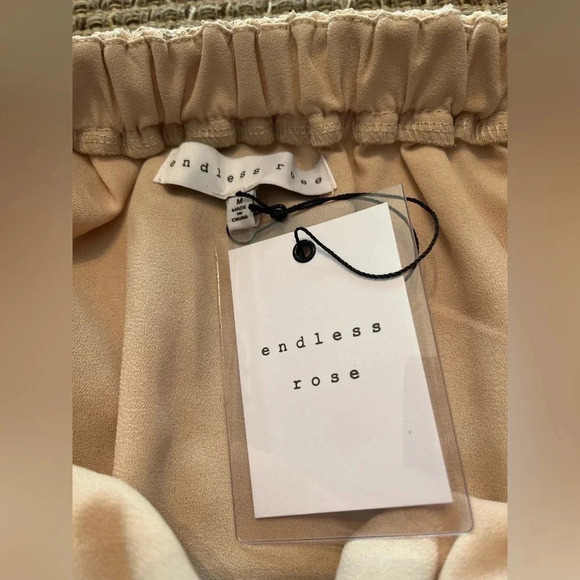 Revolve Endless Rose Off The Shoulder Shimmer light pink & silver top size M NWT - Picture 15 of 16